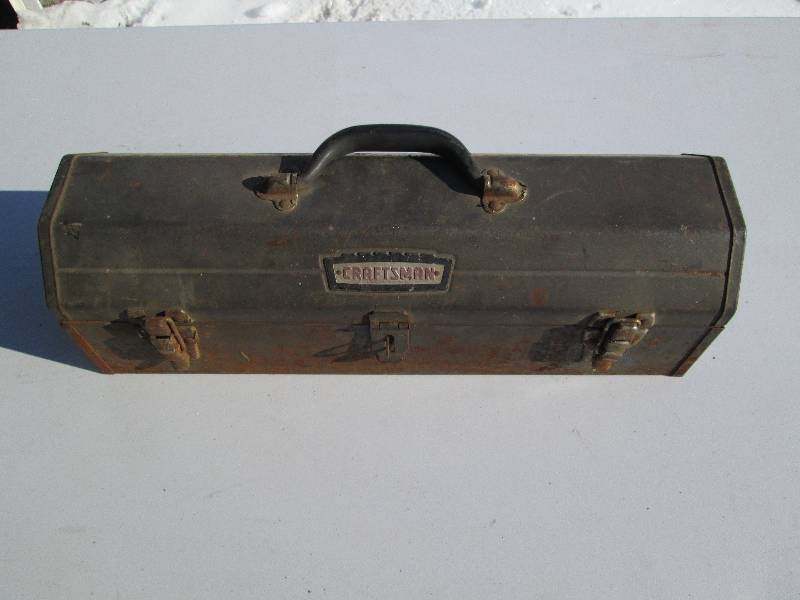 lot 94 image: Steel Crafstman Tool Box