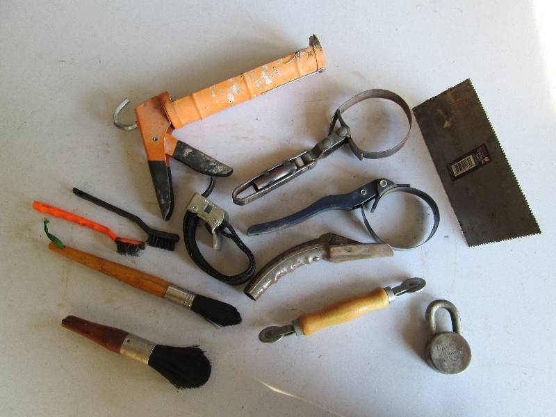 lot 103 image: Assorted Tools