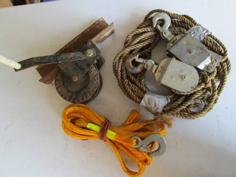 lot 104 image: Rope & Pullys