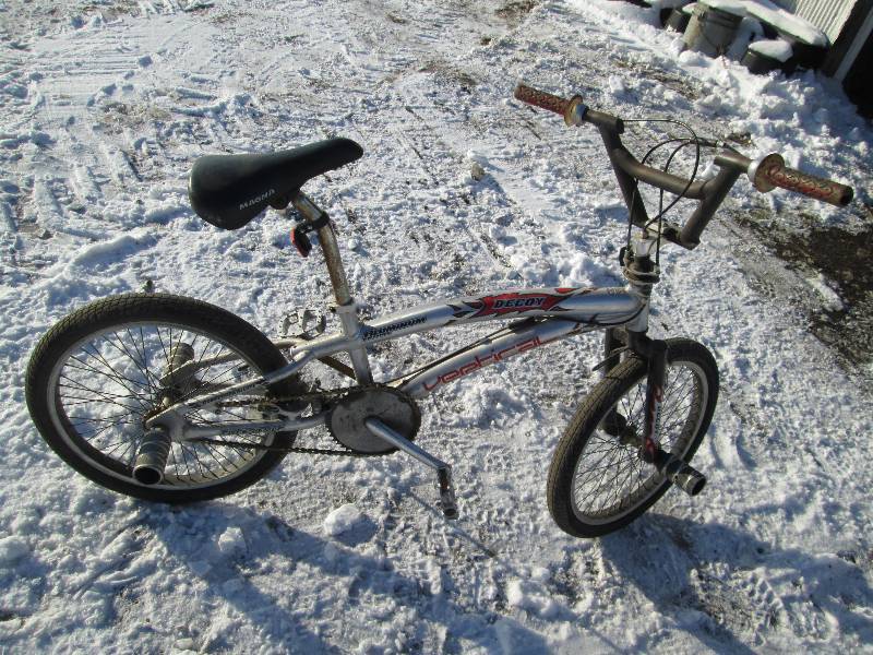 lot 144 image: Decoy Free Style Bicycle