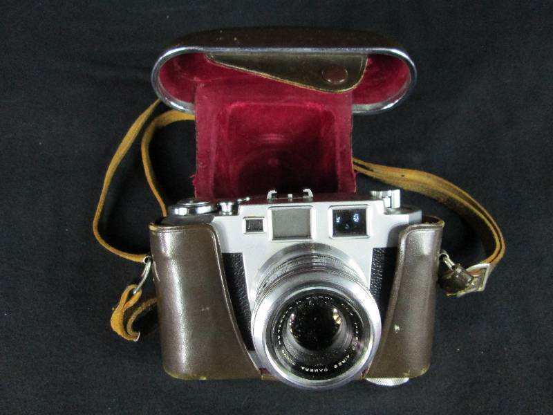 lot 156 image: Aires 35 MM Camera