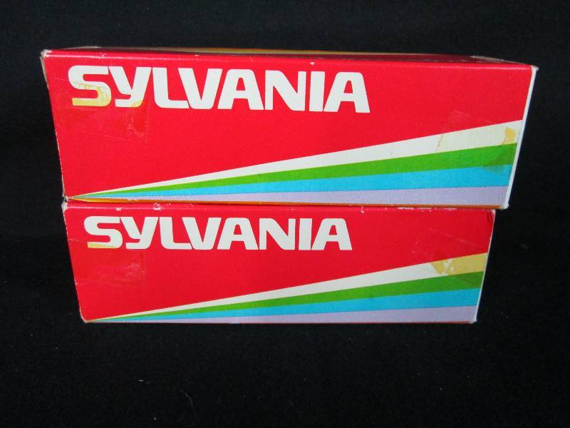lot 166 image: 2 Sylvania Projector Lamp