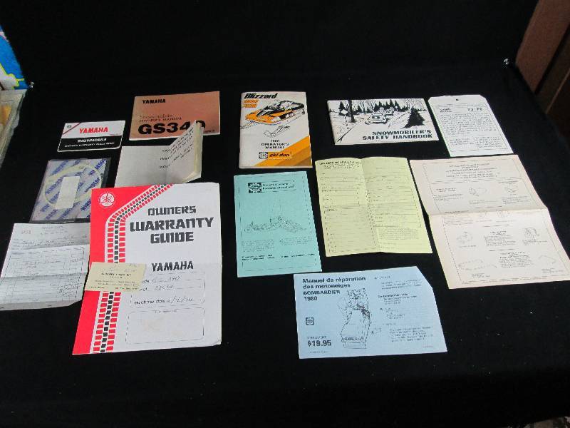 lot 220 image: Manuals For Yahama & Ski-doo