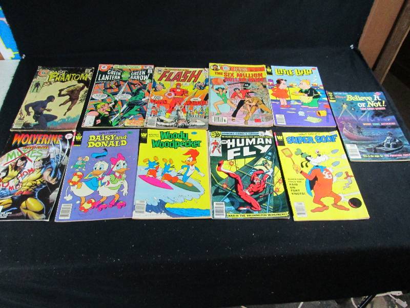 lot 232 image: 11 Comic Books