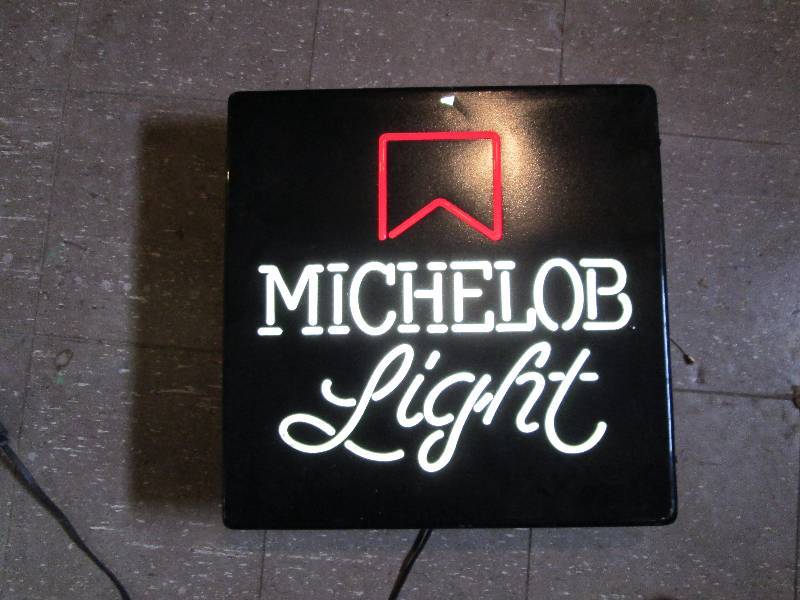 lot 239 image: Michelob Light Sign