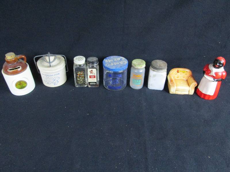 lot 242 image: Salt & Pepper