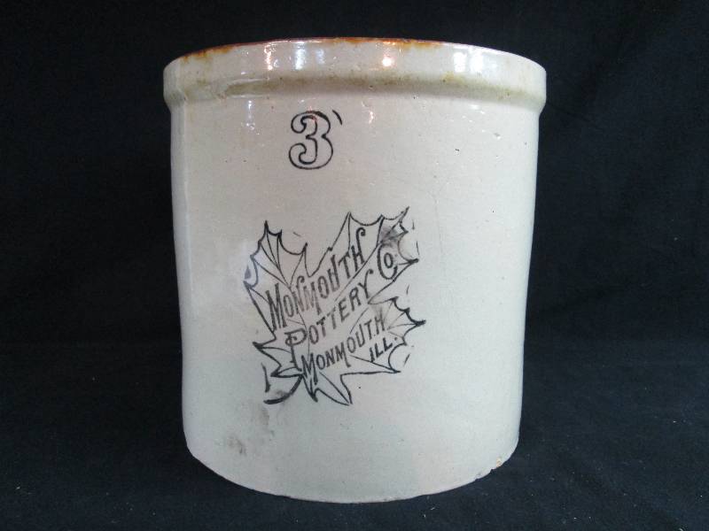 lot 245 image: Manmouth 3 Gallon Crock