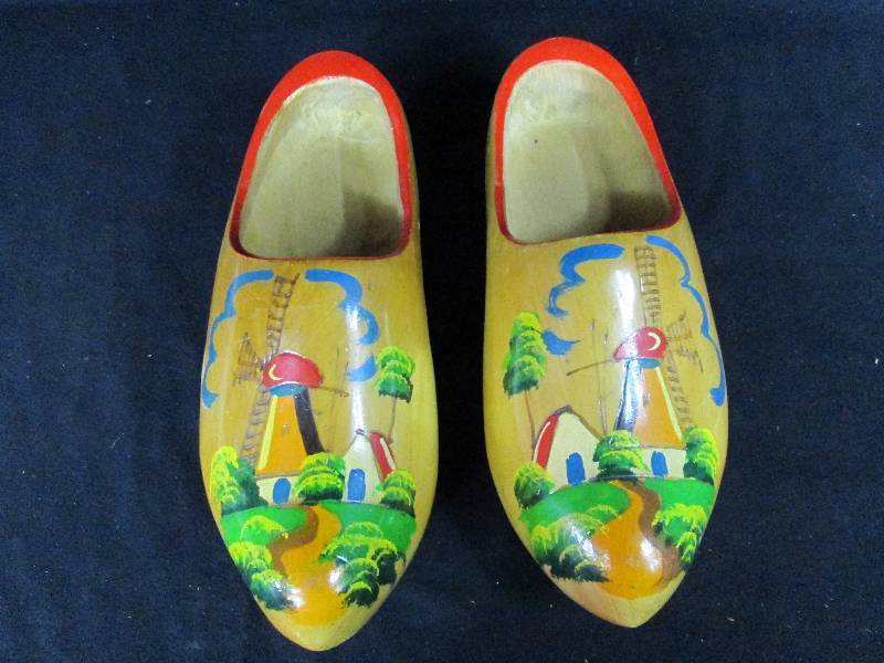 lot 253 image: Dutch Wood Shoes
