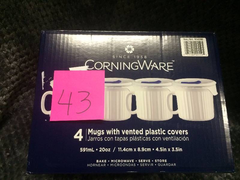 lot 43 image: CorningWare Pop in mug, 4 mugs with vented plastic covers New