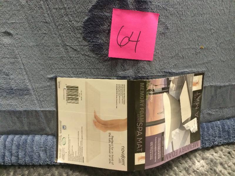 lot 64 image: Memory Foam Spa Mat Blue new