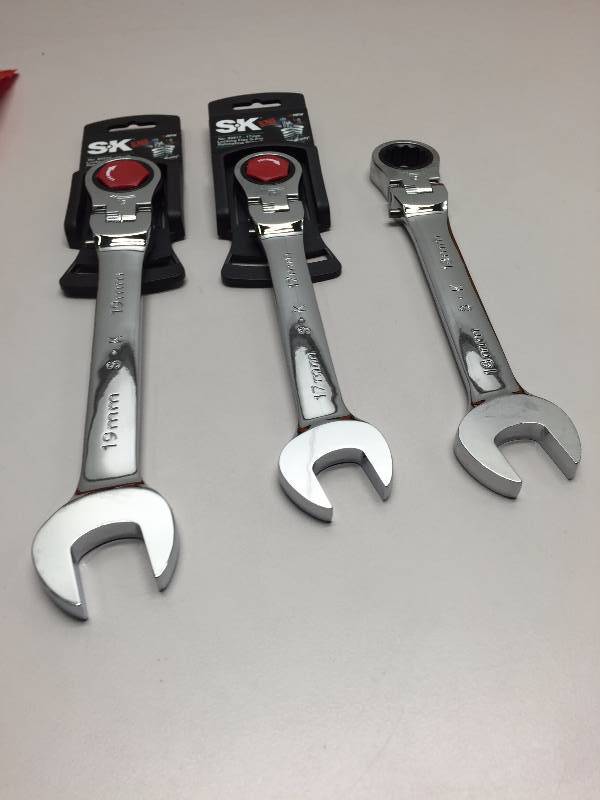 lot 6 image: S-K 3PC METRIC LOCKING FLEX G-PRO WRENCH SET