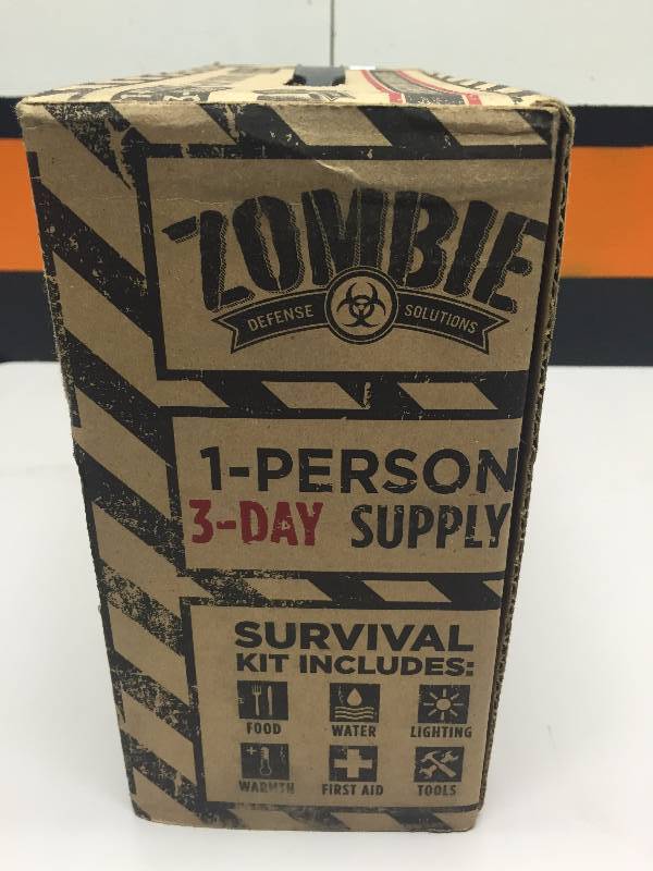 lot 58 image: ZOMBIE 3 DAY SURVIVAL KIT