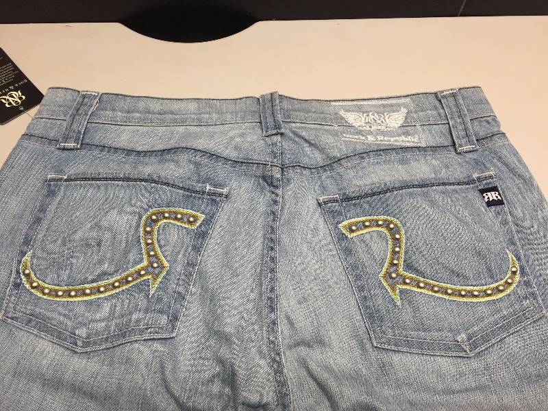 lot 81 image: ROCK & REPUBLIC JEANS, 34X34 REVEAL BLUE
