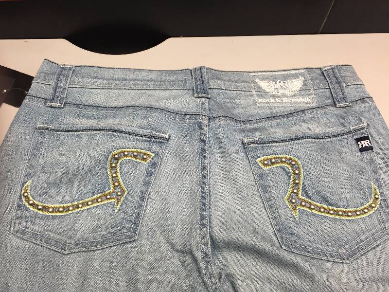 lot 84 image: ROCK & REPUBLIC JEANS, 34X34 REVEAL BLUE