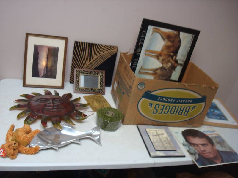 Mixed Lot Box. Merle Haggard Record....
