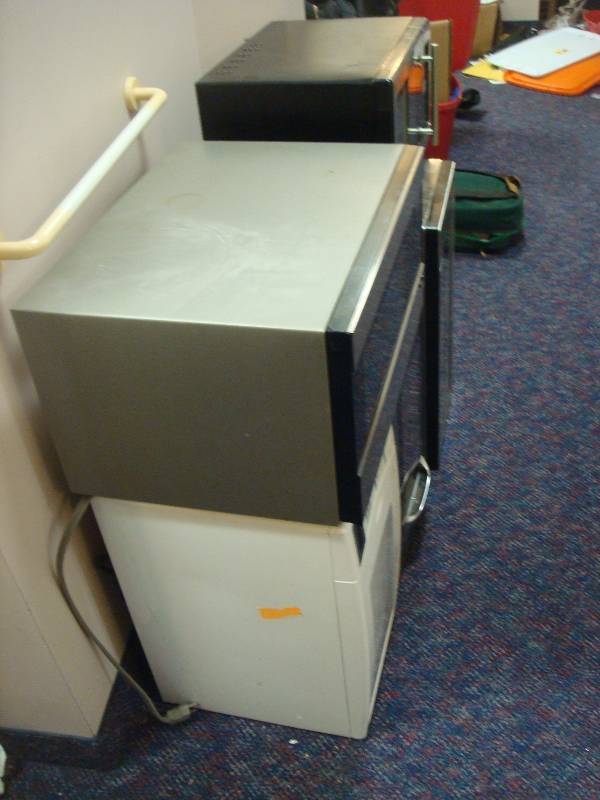 Lot Of Microwaves, Untested...