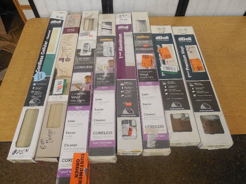 (8) Window Blind Lot