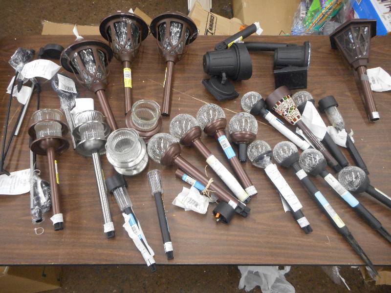 MASSIVE SOLAR LIGHT LOT