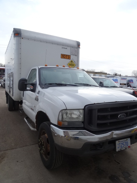 2004 Ford F550 Box truck.