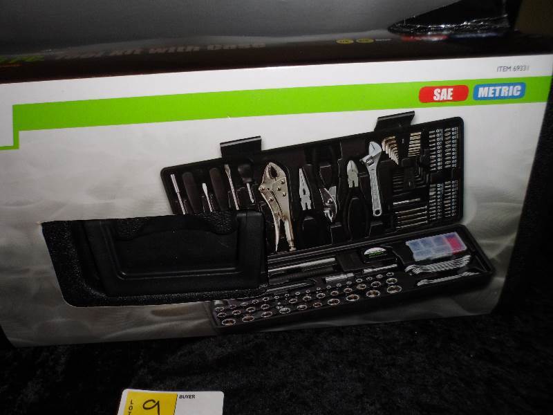 Brand New Pittsburgh 130 Piece Tool Kit with Case