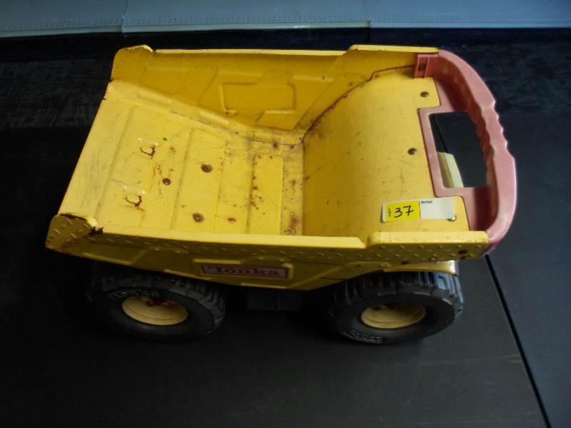 Vintage Tonka Dump Truck...