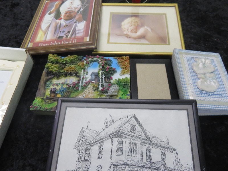Picture & Picture Frame Lot