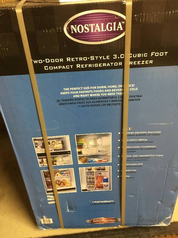 lot 98 image: Nostalgia Electrics Retro Compact Refrigerator Retail $315