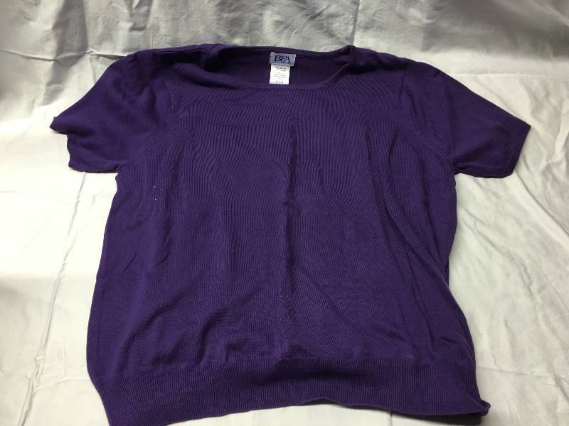 lot 13 image: Bedford Fair Petite Essential Fine-Gauge Twinset