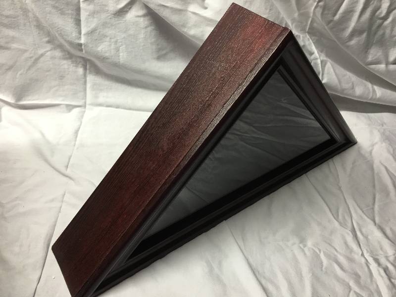 lot 23 image: Flag Box - Cherry