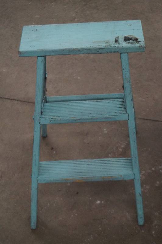 Table & Step Stools