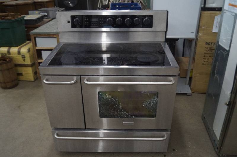 Frigidaire Stove