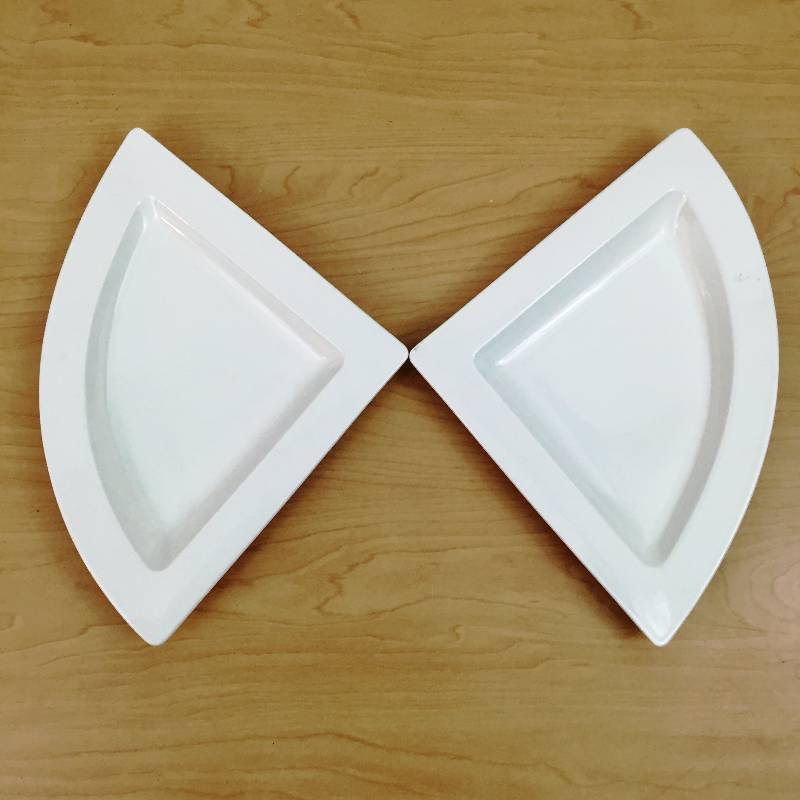 lot 108 image: 2 VILLEROY & BOCH QUALITY NEW WAVE TRIANGULAR PIZZA SLICE APPETIZER PLATES 8 12 WHITE GERMANY STICKER ON BACK #1748 LUXEMBOURG