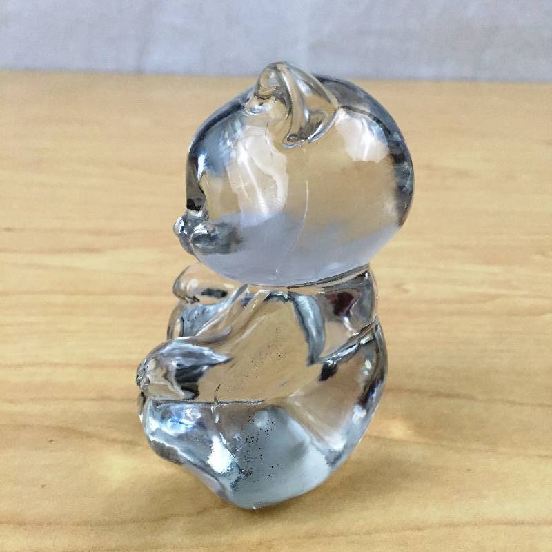 lot 115 image: Vintage Collectible Fenton Clear Crystal Art Glass Paperweight Bears Signed Fenton USA