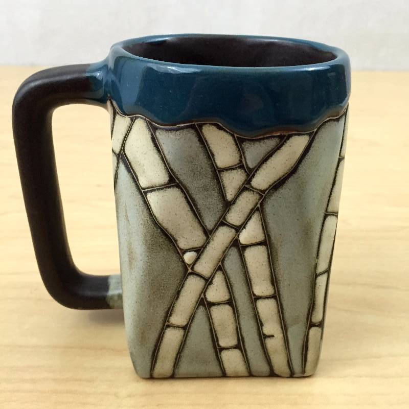lot 118 image: Artist Mara DESIGNS by MARA of MEXICO LARGE Square Bamboo Mug HAND CRAFTED STONEWARE