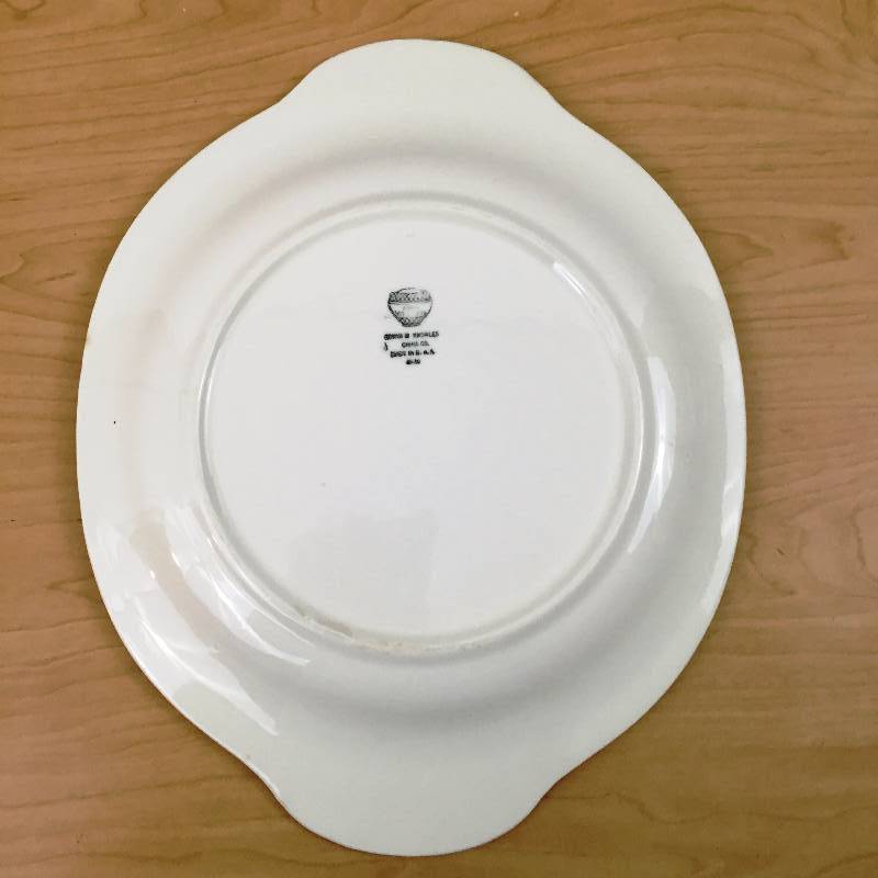 lot 122 image: Vintage Collectible Edwin M Knowles Semi Vitreous Red Stawberry Serving Platter USA