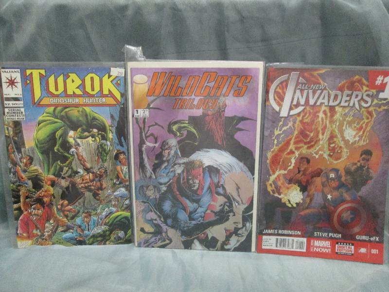 Comic Book lot of 3 books- vary...