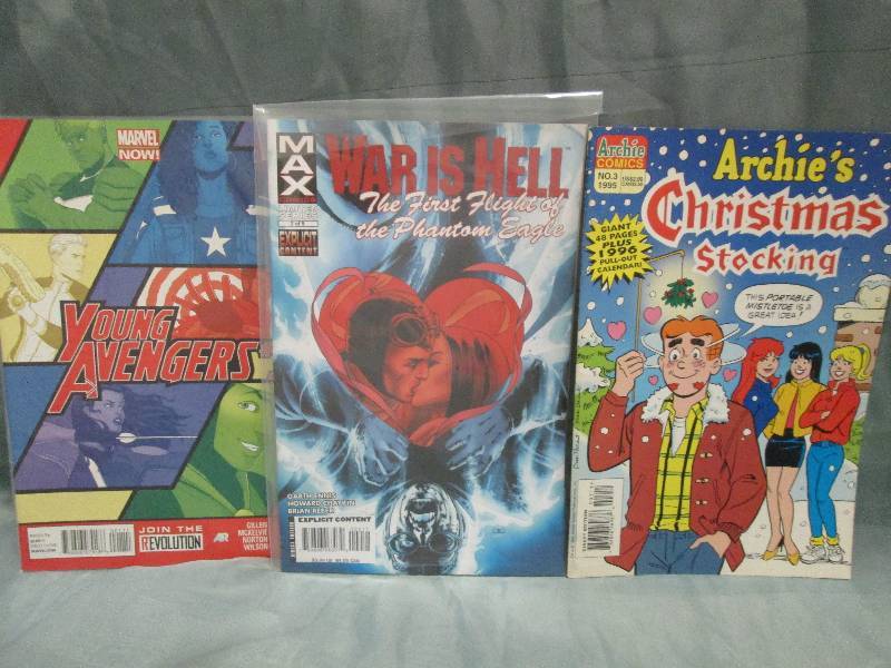 Comic Book lot of 3 books- vary...