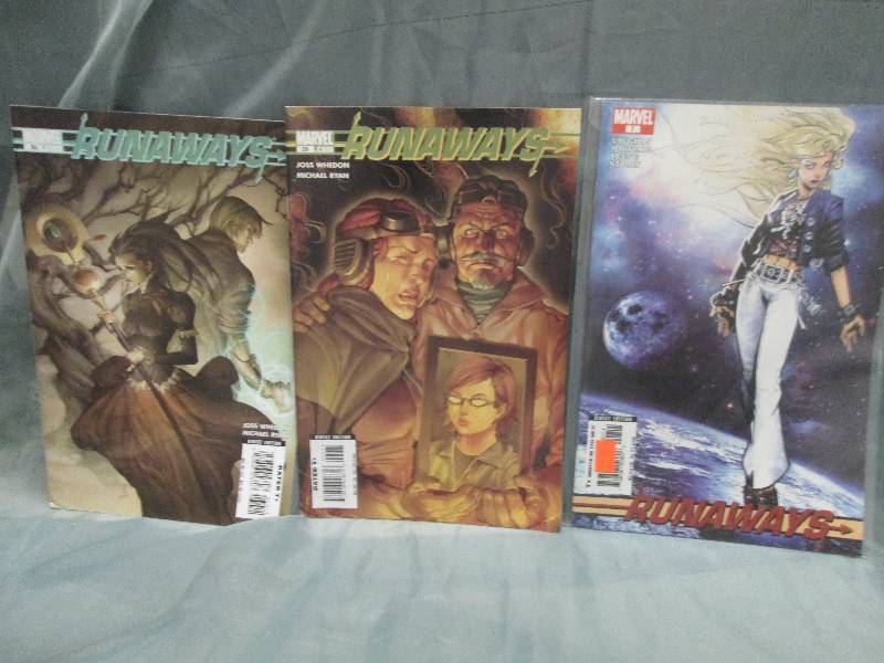 Comic Book lot of 3 books- vary...