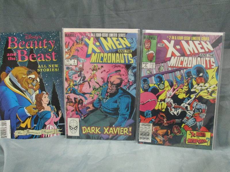 Comic Book lot of 3 books- vary...