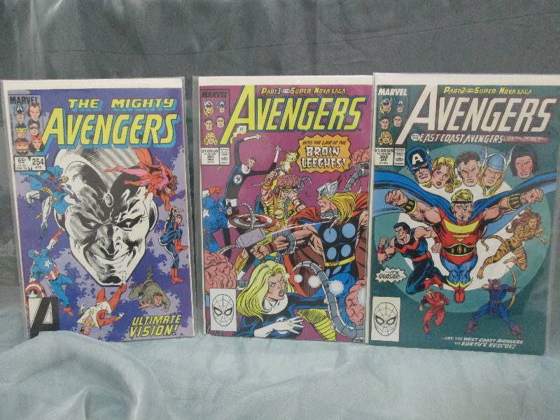 Comic Book lot of 3 books- vary...