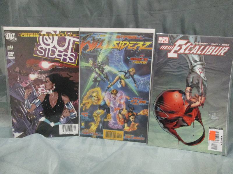 Comic Book lot of 3 books- vary...