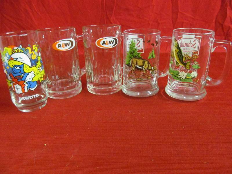 lot 55 image: Mugs