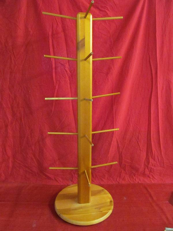 lot 78 image: display stand