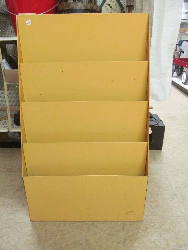 lot 157 image: display stand