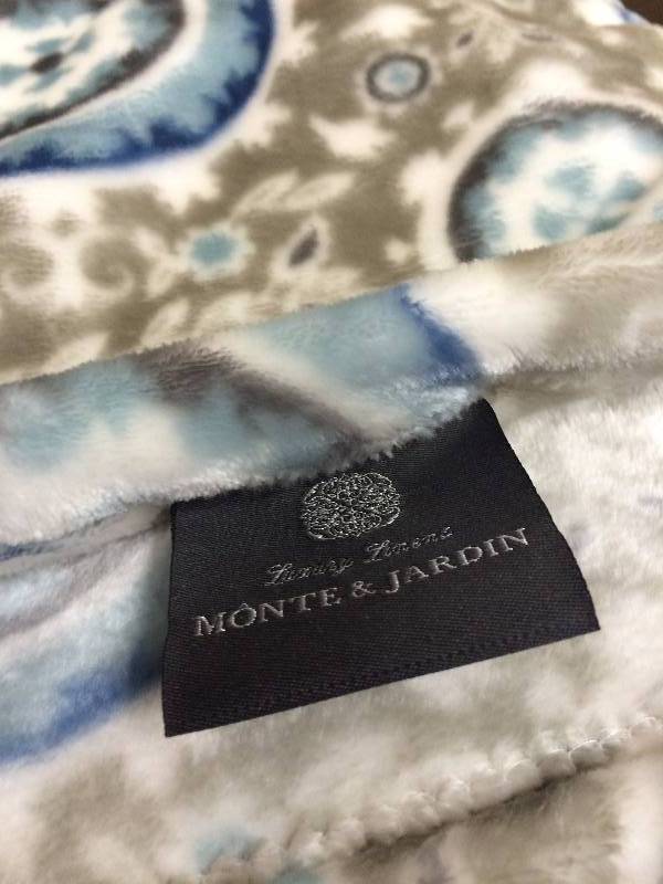 Monte Jardin  Blanket Like New