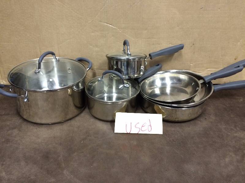 Cookware- Stainless Steel Set- lightly usedc-