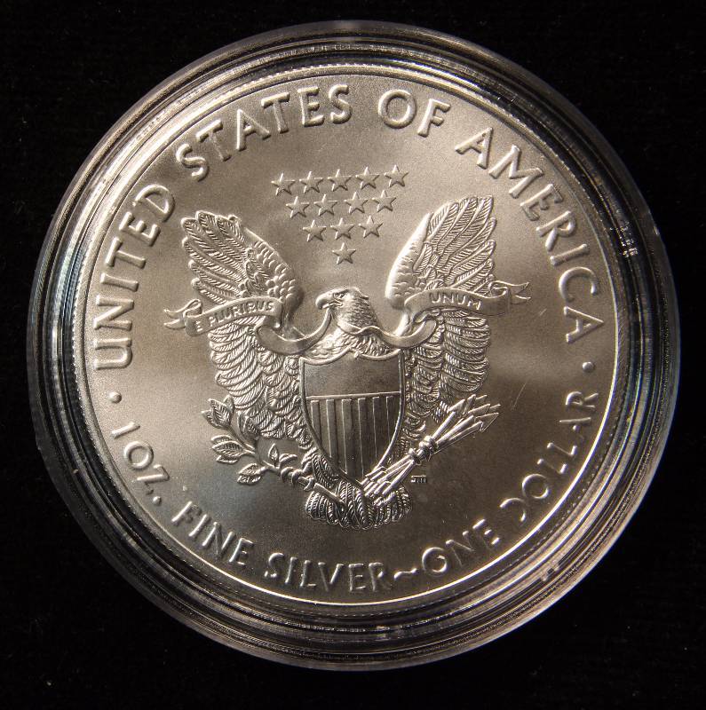 2016 AMERICAN SILVER EAGLE 1 TROY OZ. .999 FINE SILVER DOLLAR IN AIRTITE CAPSULE