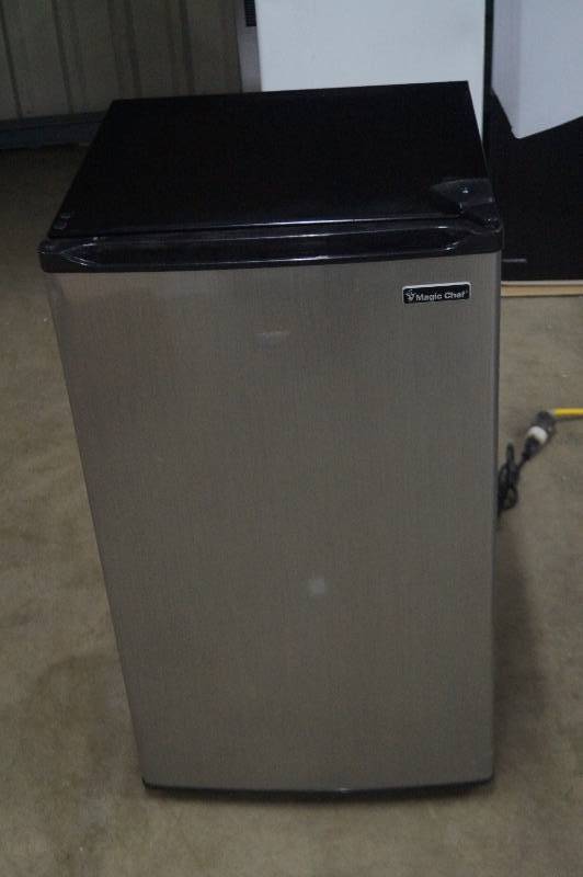 Compact Refrigerator