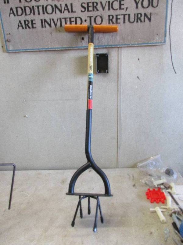 Hand Tiller