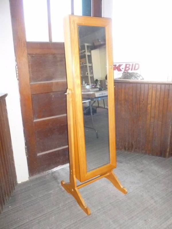 Vanity  Jewelry Mirror